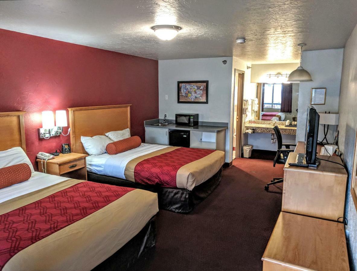 Americas Best Value Inn & Suites Provo Exterior foto